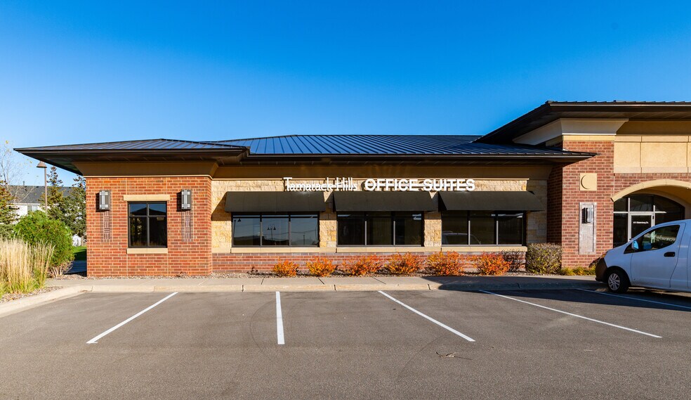 More Photos Of 611 Bielenberg Dr, Woodbury Office For Lease