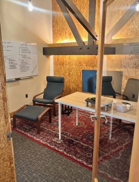 More Photos Of 1215 SE 8th Ave, Portland Service For Lease