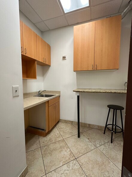 More Photos Of 6000 Turkey Lake Rd, Orlando Medical For Lease