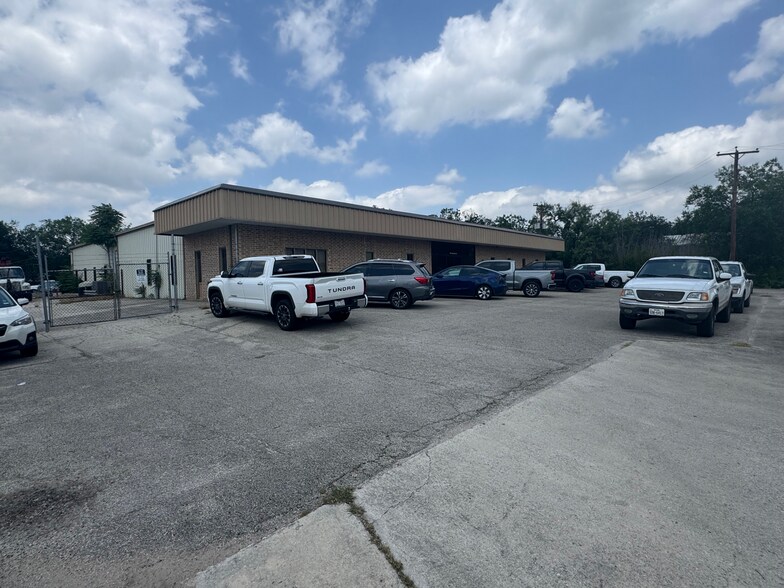 Primary Photo Of 3 Burwood Ln, San Antonio Warehouse For Sale