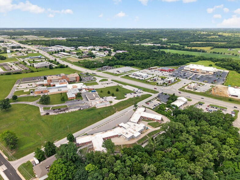 More Photos Of 106 Hospital Dr, Smithville Assisted Living For Sale