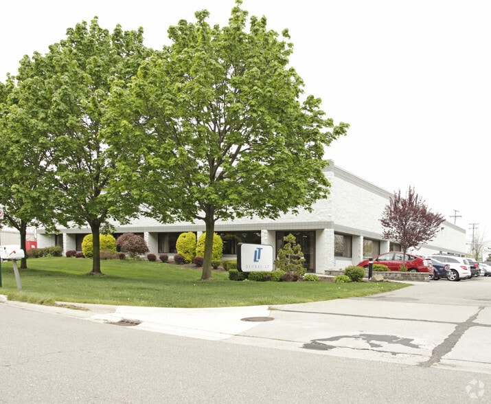 Primary Photo Of 1871 Woodslee Dr, Troy Light Manufacturing For Lease