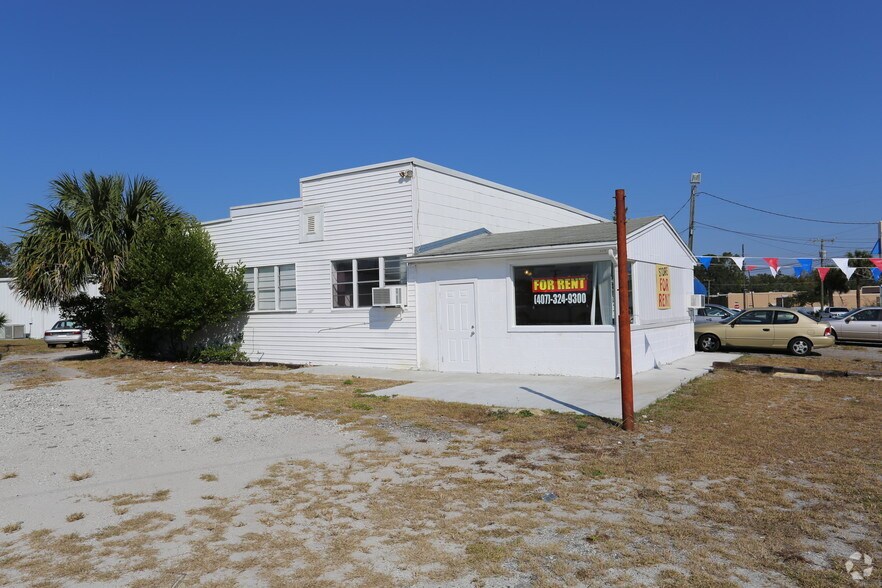 More Photos Of 2518 Park Dr, Sanford Freestanding For Lease