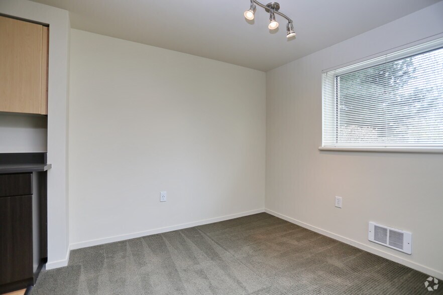 More Photos Of 2230 NW 57th St, Seattle Apartments For Lease