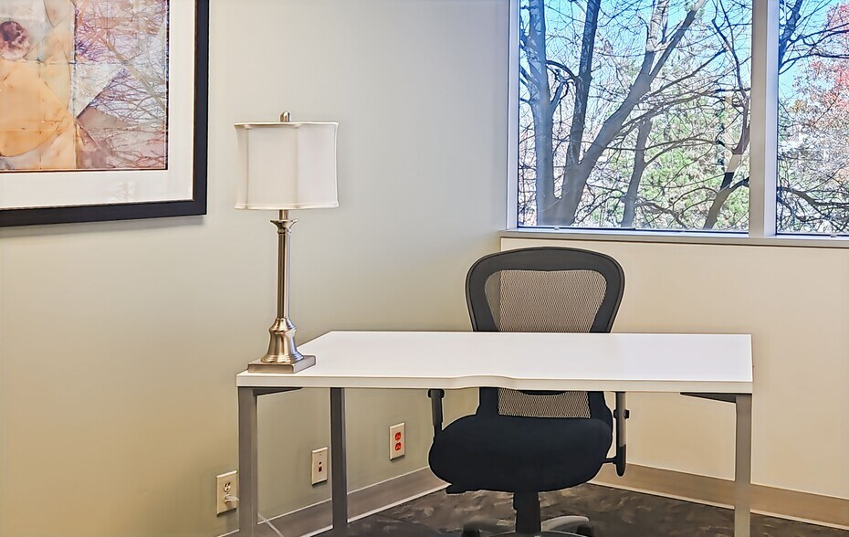 More Photos Of 9465 Counselors Row, Indianapolis Coworking Space