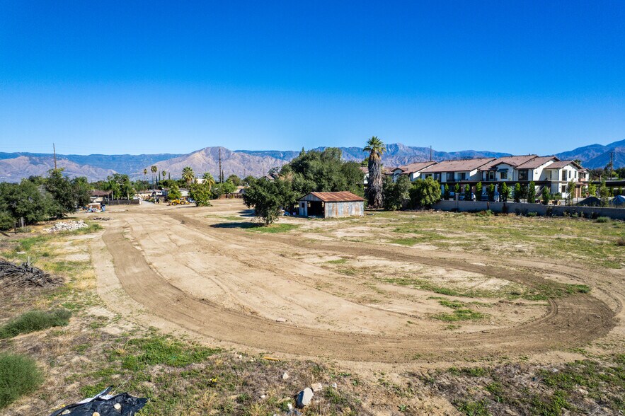 More Photos Of 831 W Lugonia Ave, Redlands Land For Sale