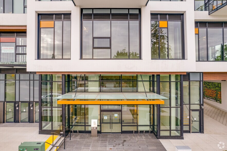 More Photos Of 1526 Finlay St, White Rock Apartments For Lease