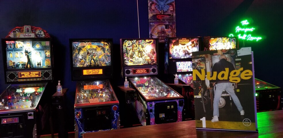 More Photos Of 410 W 7th St, Taylor Research And Development For Lease