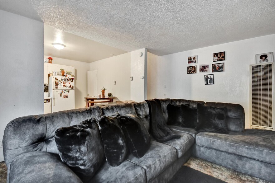 More Photos Of 1035 76th Ave, Oakland Apartments For Sale