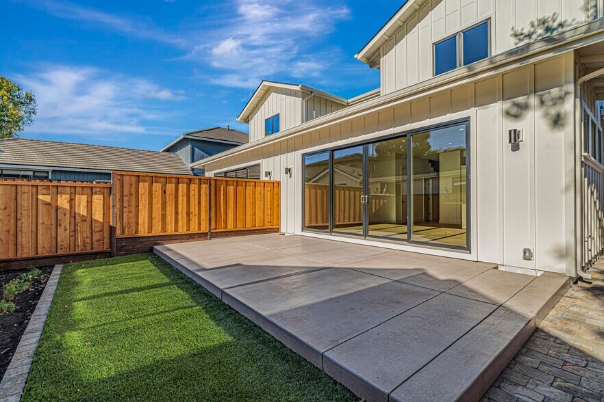 More Photos Of 1460 Kentfield Ave, Redwood City Multifamily For Sale