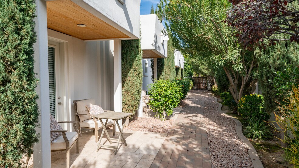 More Photos Of 9823 E Jenan Dr, Scottsdale Continuing Care Retirement Community For Sale