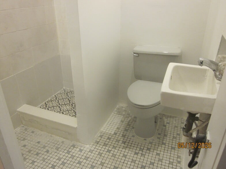 More Photos Of 102 S 6th St, Brooklyn Office For Lease