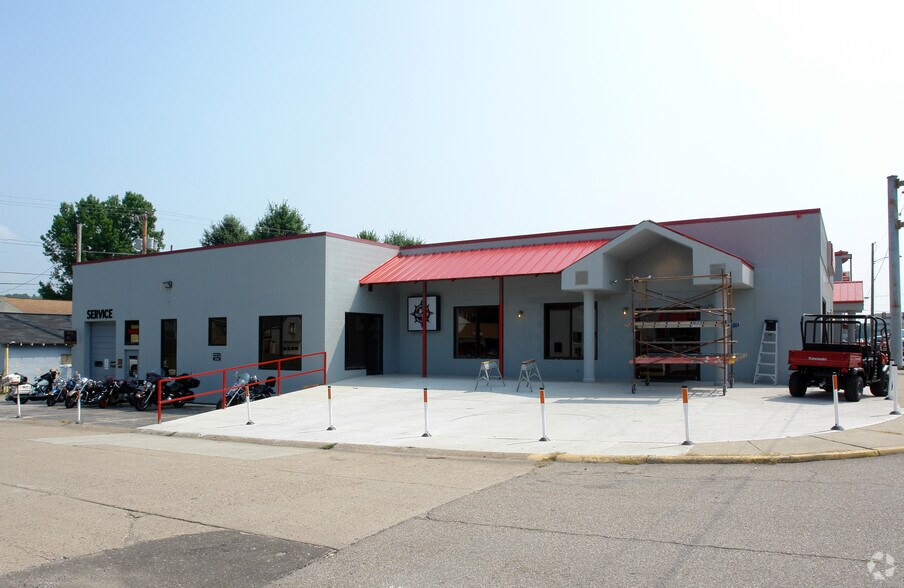 More Photos Of 4924 Maccorkle Ave SW, Charleston Auto Dealership For Sale