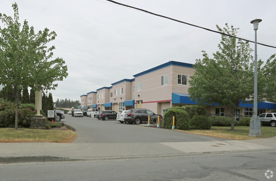 More Photos Of 937 Dunford Ave, Langford Light Distribution For Lease