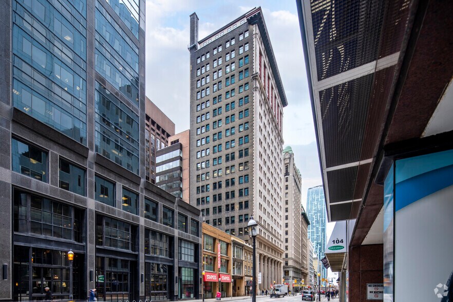 More Photos Of 8 King St E, Toronto Office For Lease