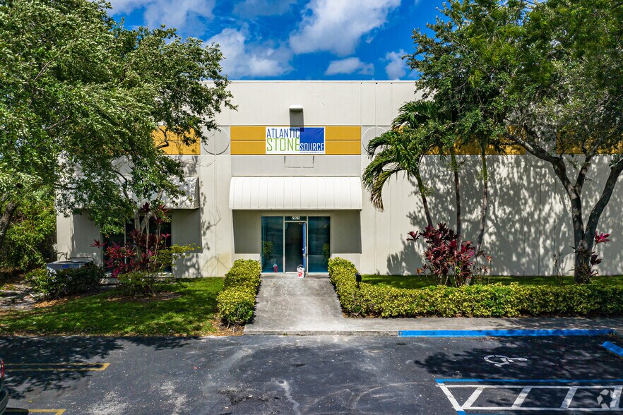 More Photos Of 2025 NW 15th Ave, Pompano Beach Warehouse For Lease