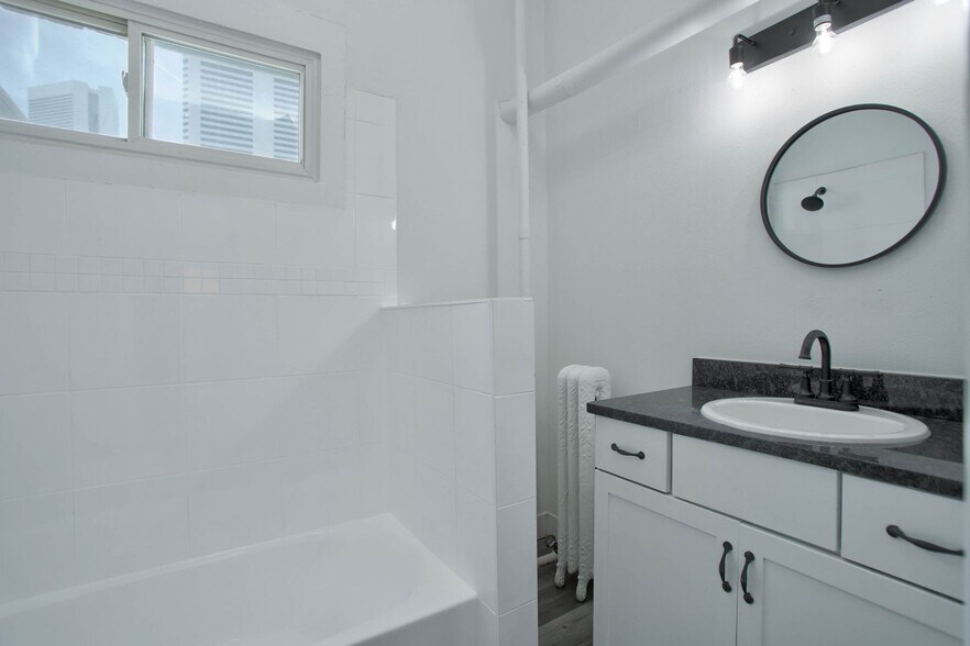 More Photos Of 2031-2033 Curtis St, Denver Apartments For Lease