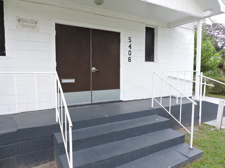 More Photos Of 5406 Avenue B, Jacksonville Specialty For Sale