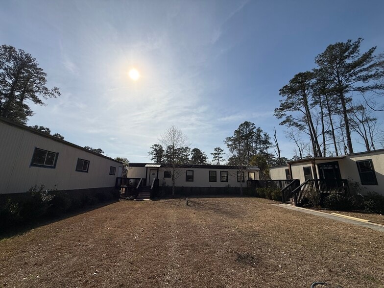 More Photos Of 1128 Dean Forest Rd, Savannah Office For Lease