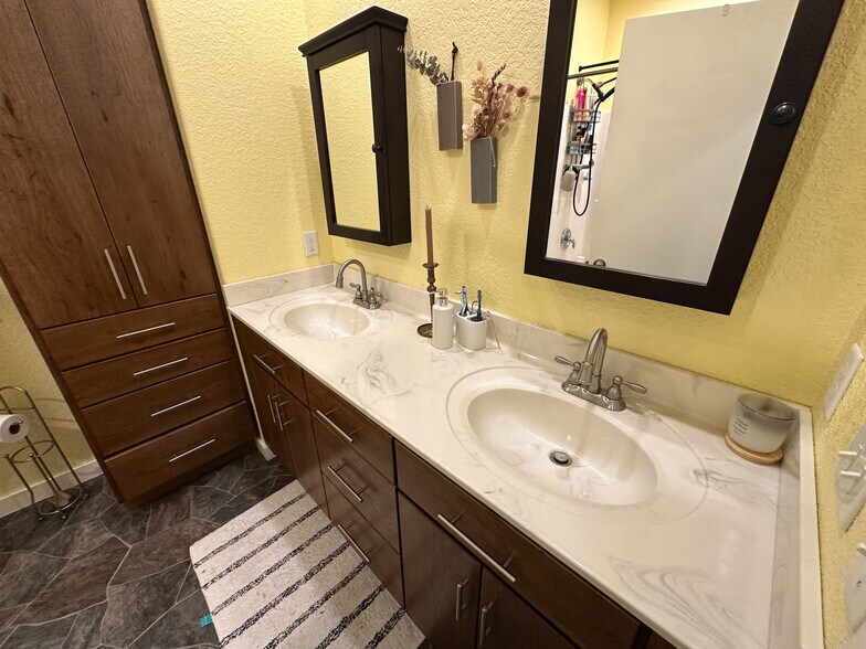 More Photos Of 3099 Highway 95, Mountain Grove Restaurant For Sale