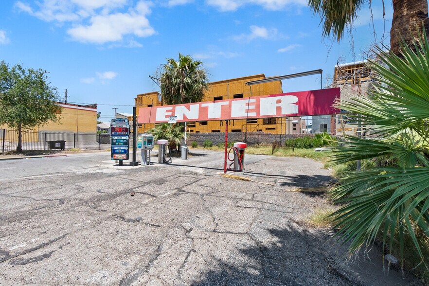 More Photos Of 1961 E Charleston Blvd, Las Vegas Carwash For Lease