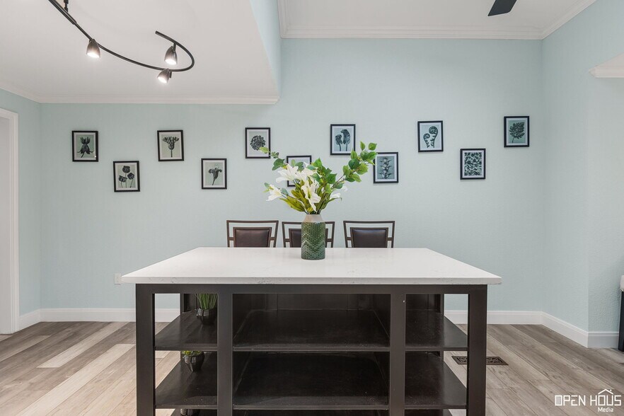 More Photos Of 405 W Gilbert St, Henrietta Hospitality For Sale