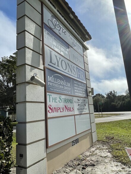More Photos Of 25074 Olympia Ave, Punta Gorda Medical For Lease