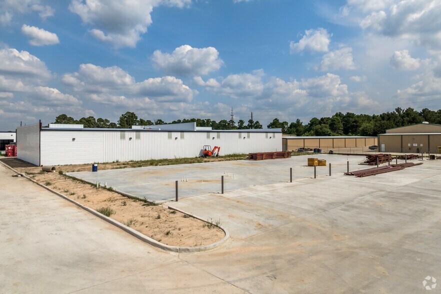 More Photos Of 18011 Cypress Rose Hill Rd, Cypress Unknown For Lease