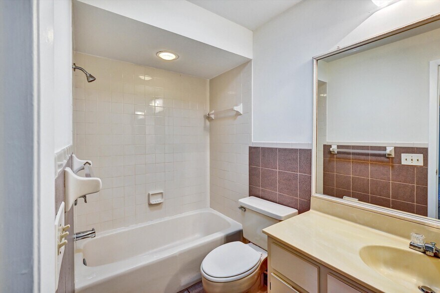 More Photos Of 4707 SW 8th Pl, Cape Coral Apartments For Sale