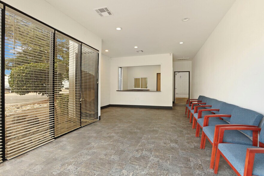 More Photos Of 7711 Murray Dr, Stockton Flex For Sale