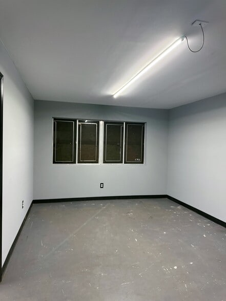More Photos Of 4127 Weslow St, Houston Industrial For Lease