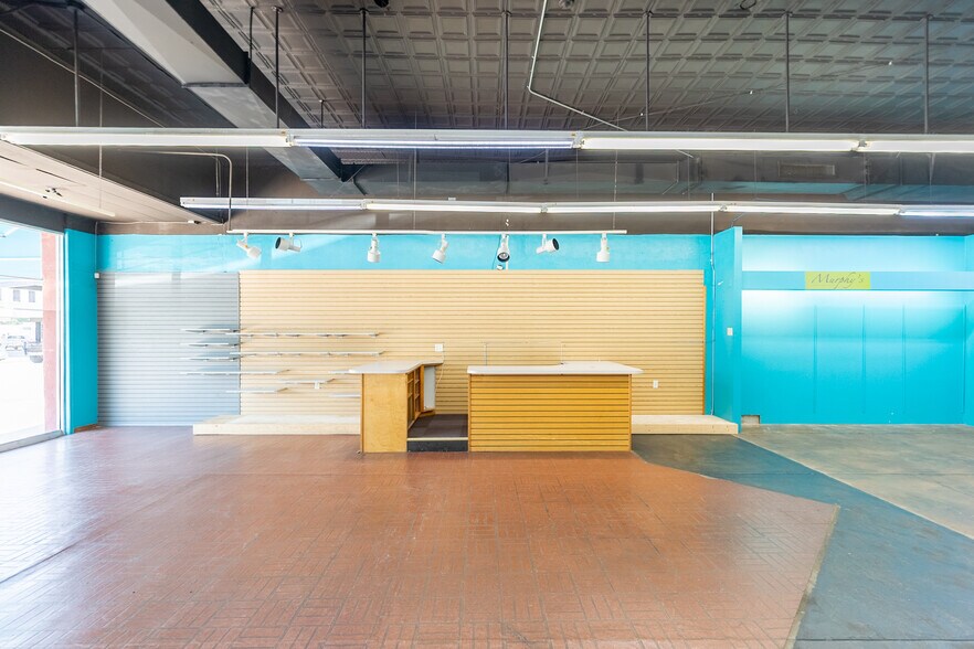 More Photos Of 815 S Main St, Stillwater Storefront Retail Office For Sale