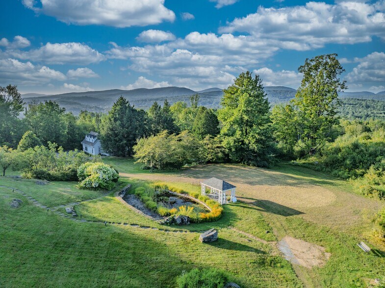 More Photos Of 80 Guider Ln, Bethlehem Hotel For Sale