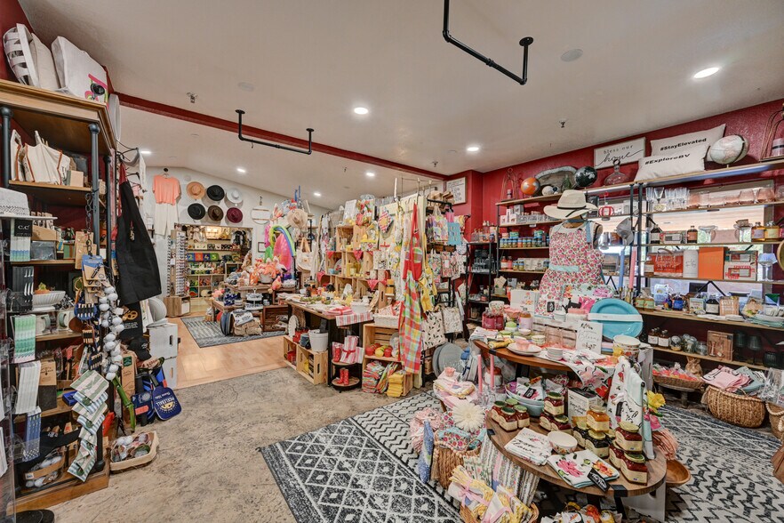 More Photos Of 733 US Highway 24 N, Buena Vista Hotel For Sale