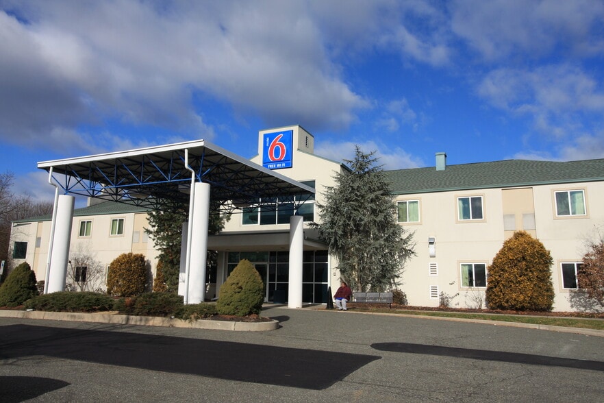 More Photos Of 204 Shoemaker Rd, Pottstown Unknown For Lease