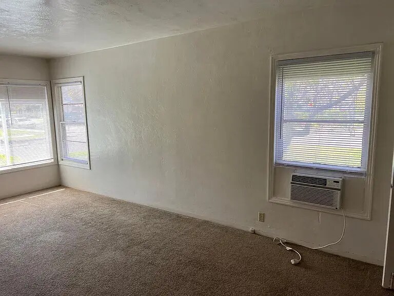 More Photos Of 301 E Morris Ave, Modesto Apartments For Sale