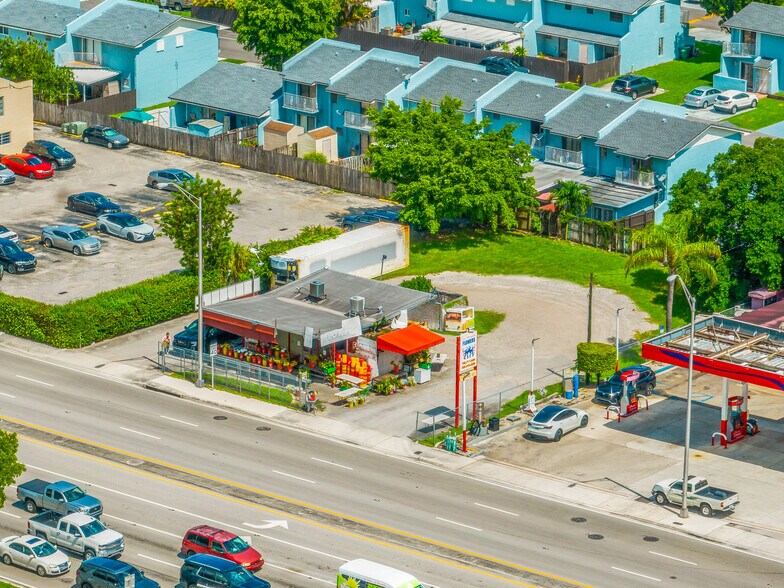 More Photos Of 10737 Sw 40th St, Miami Storefront For Lease