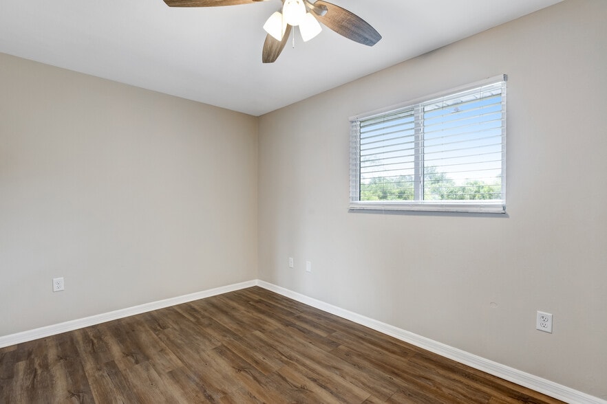 More Photos Of 6240 Rattlesnake Hammock Rd, Naples Apartments For Sale