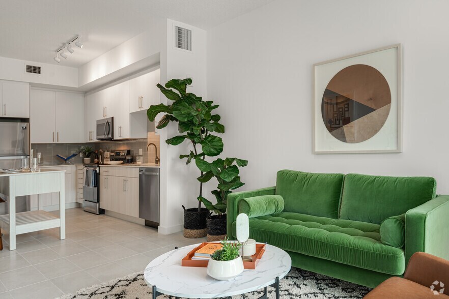 More Photos Of 1601 N Dixie Hwy, Lake Worth Apartments For Lease