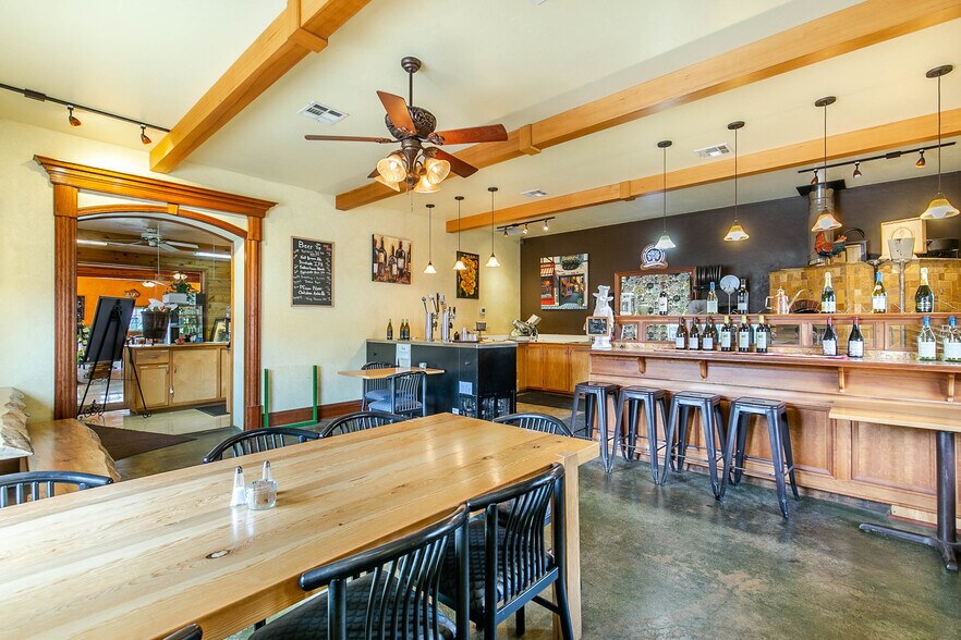 More Photos Of 14836 OR-38, Elkton Restaurant For Sale