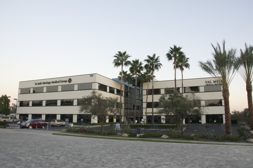 More Photos Of 100 E Valencia Mesa Dr, Fullerton Healthcare For Lease