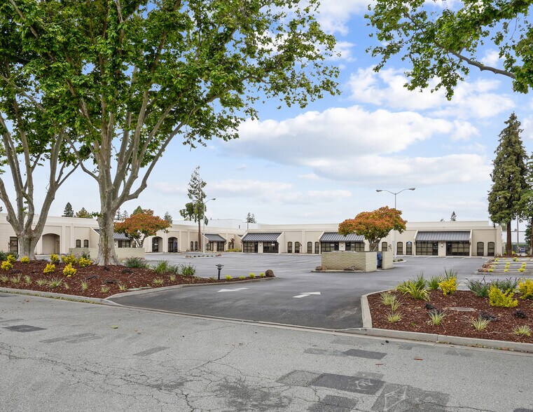 More Photos Of 2065 Martin Ave, Santa Clara Unknown For Lease