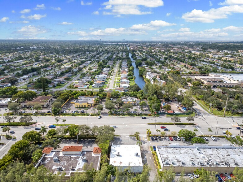 More Photos Of 2698 N University Dr, Fort Lauderdale Freestanding For Lease