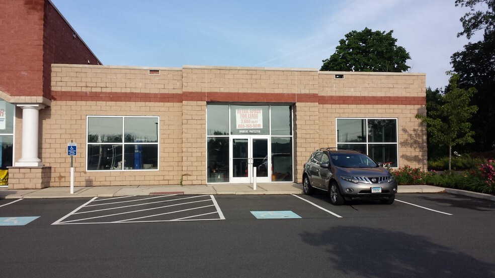 More Photos Of 867 Cromwell Ave, Rocky Hill Storefront For Lease