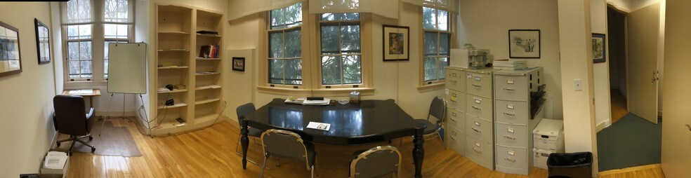 More Photos Of 400 Greenwood Ave, Wyncote Office For Lease