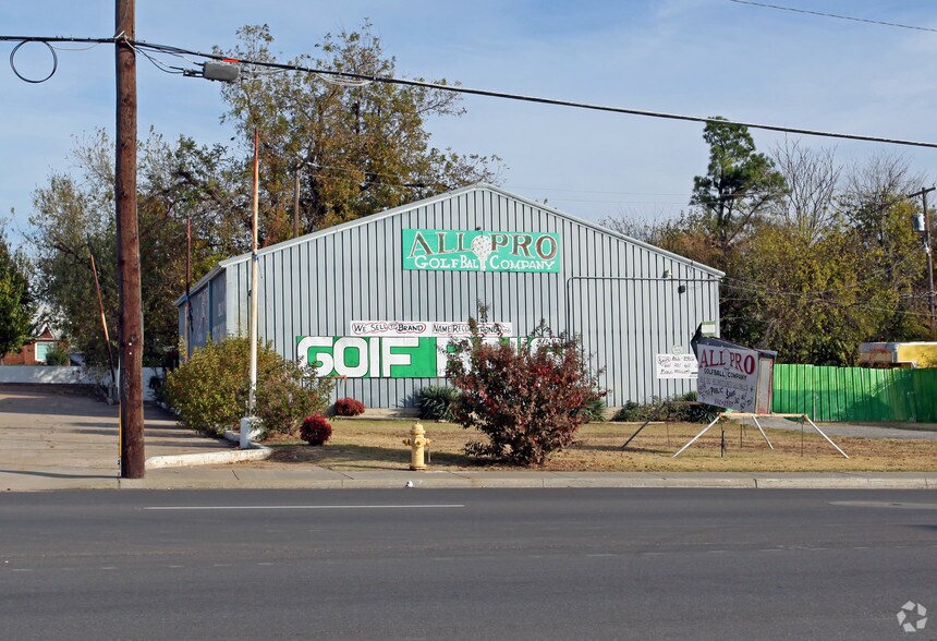 More Photos Of 1423 N Lewis Ave, Tulsa Freestanding For Sale