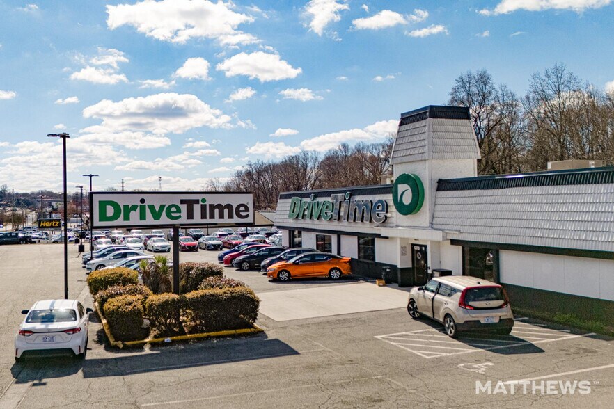 Primary Photo Of 1370 Peters Creek Pky, Winston-Salem Restaurant For Sale