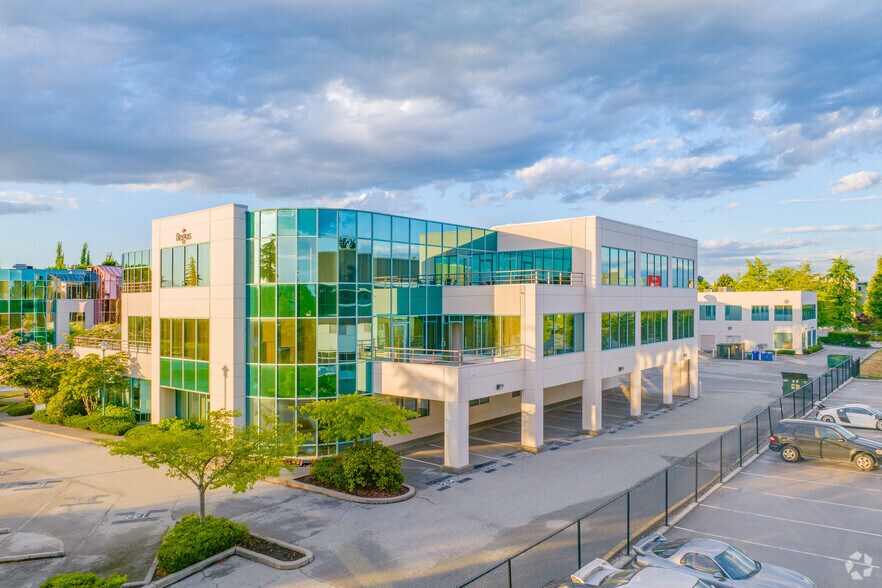 More Photos Of 13353 Commerce Pky, Richmond Office For Lease