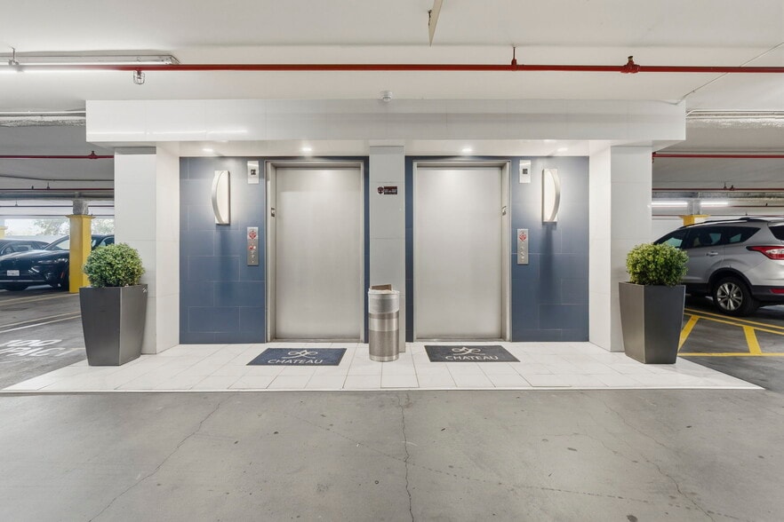 More Photos Of 20501 Ventura Blvd, Woodland Hills Office For Lease