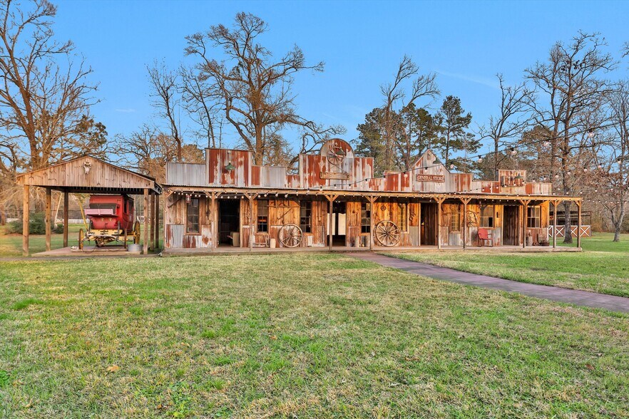 More Photos Of Wedding Venue, Conroe Lodge Meeting Hall For Sale